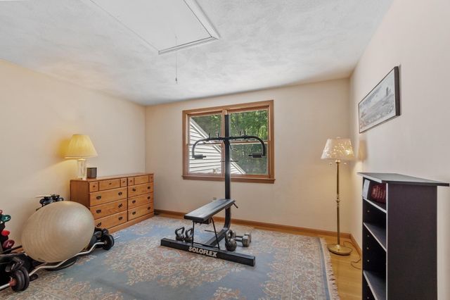 47 Sequoia Dr, Tyngsborough, MA 01879