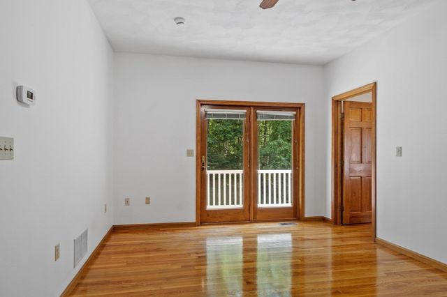 47 Sequoia Dr, Tyngsborough, MA 01879