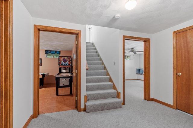 47 Sequoia Dr, Tyngsborough, MA 01879