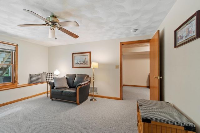47 Sequoia Dr, Tyngsborough, MA 01879
