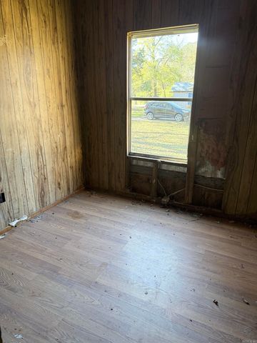 429 River Road, Perryville, AR 72126