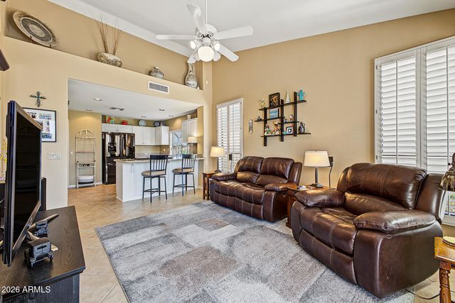 10829 E SILVERTREE Drive, Sun Lakes, AZ 85248