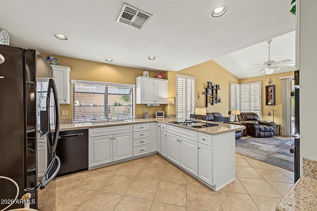 10829 E SILVERTREE Drive, Sun Lakes, AZ 85248