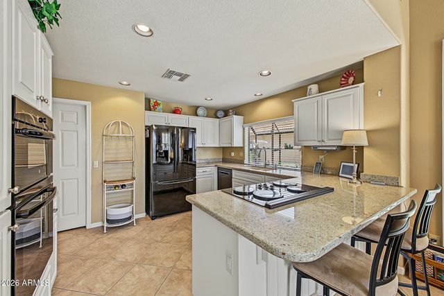 10829 E SILVERTREE Drive, Sun Lakes, AZ 85248