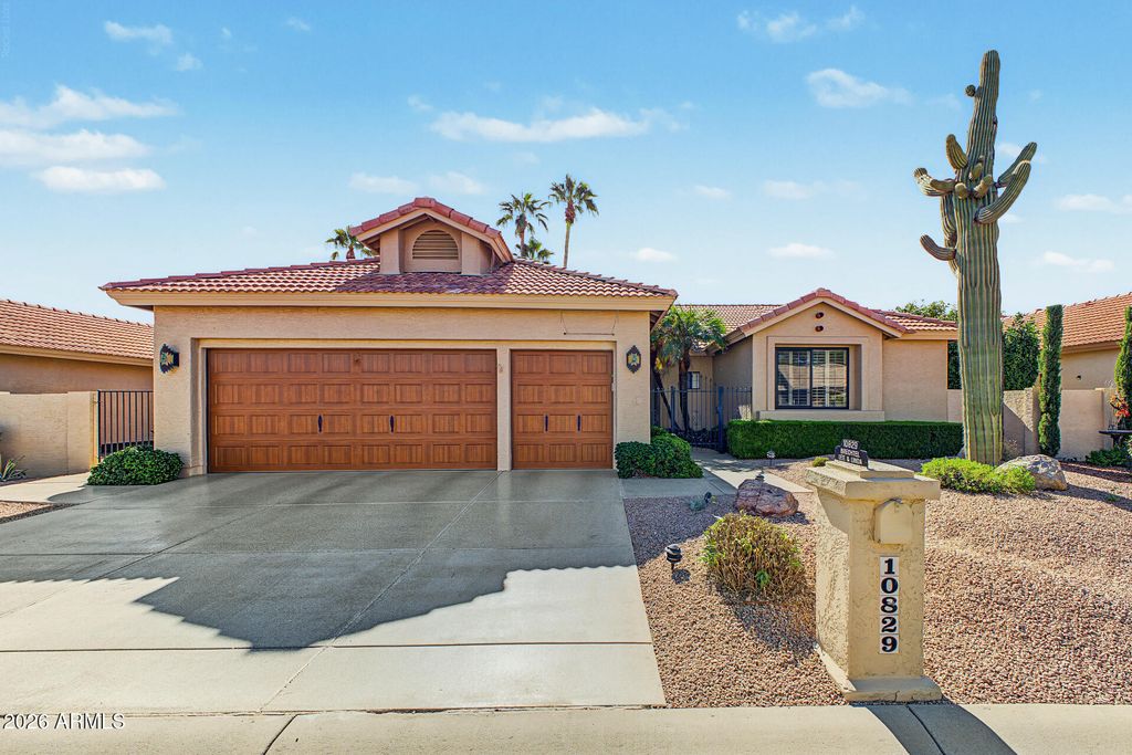 10829 E SILVERTREE Drive, Sun Lakes, AZ 85248