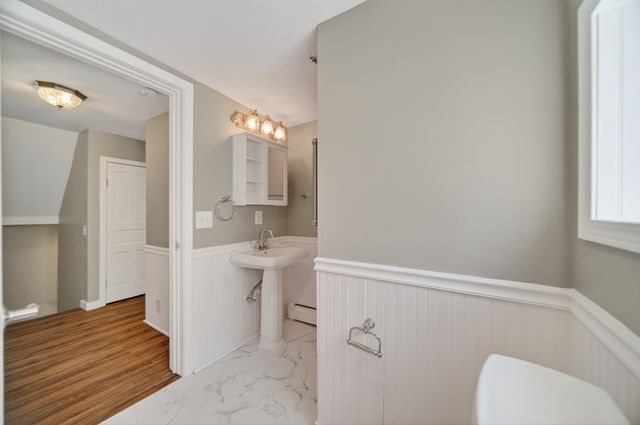 2408 PLUM Street, Erie, PA 16502