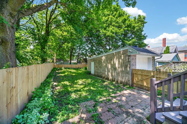 2408 PLUM Street, Erie, PA 16502