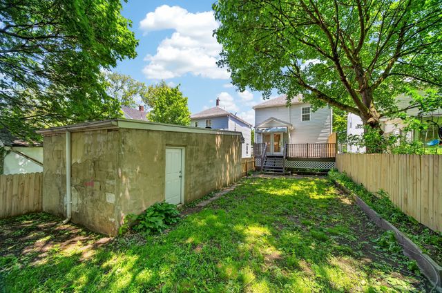 2408 PLUM Street, Erie, PA 16502