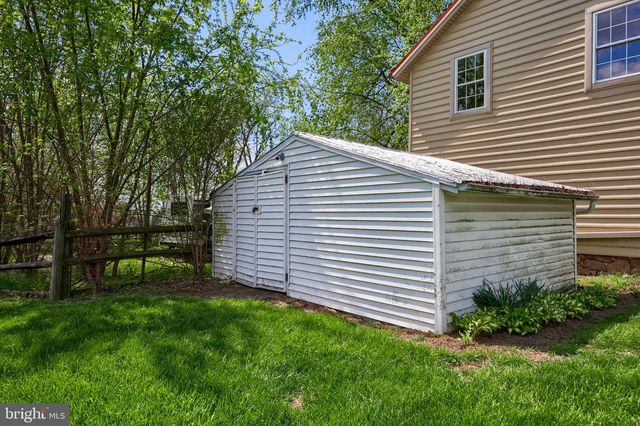 107 E MAIN ST, Terre Hill, PA 17581