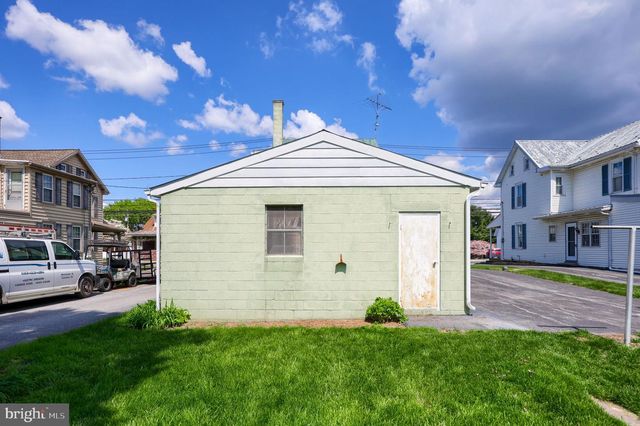 107 E MAIN ST, Terre Hill, PA 17581