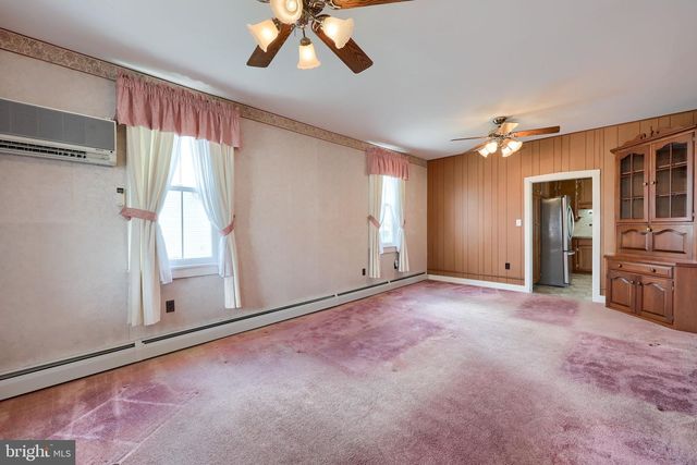 107 E MAIN ST, Terre Hill, PA 17581