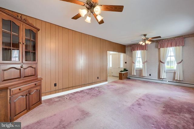 107 E MAIN ST, Terre Hill, PA 17581