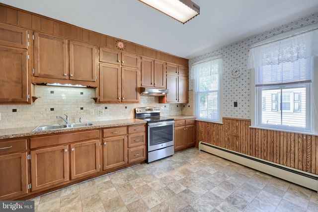 107 E MAIN ST, Terre Hill, PA 17581