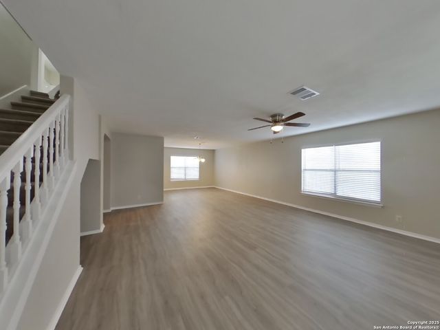 8015 Chestnut Barr, Converse, TX 78109