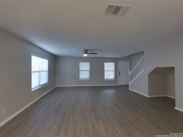 8015 Chestnut Barr, Converse, TX 78109