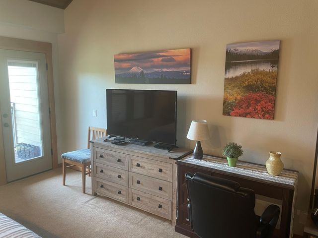 18575 SW Century Drive 1735, 1736, Bend, OR 97702