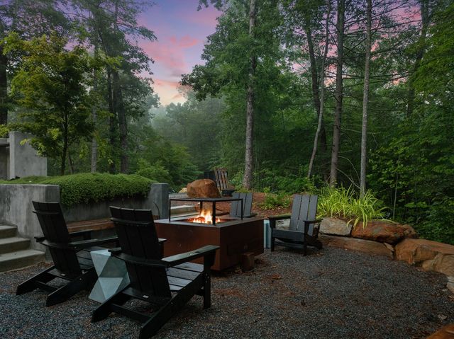 374 Watersong Trail, Ellijay, GA 30540