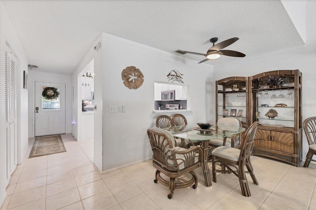 Image 12 of property listing at 6304 PELICAN DRIVE, Bradenton, FL 34210