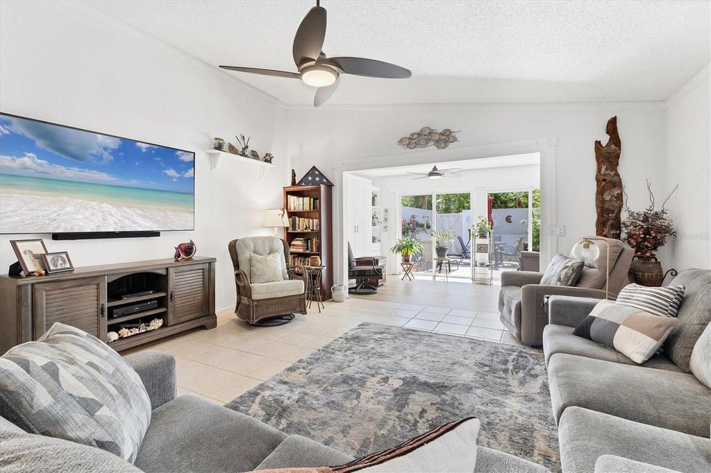 Image 16 of property listing at 6304 PELICAN DRIVE, Bradenton, FL 34210