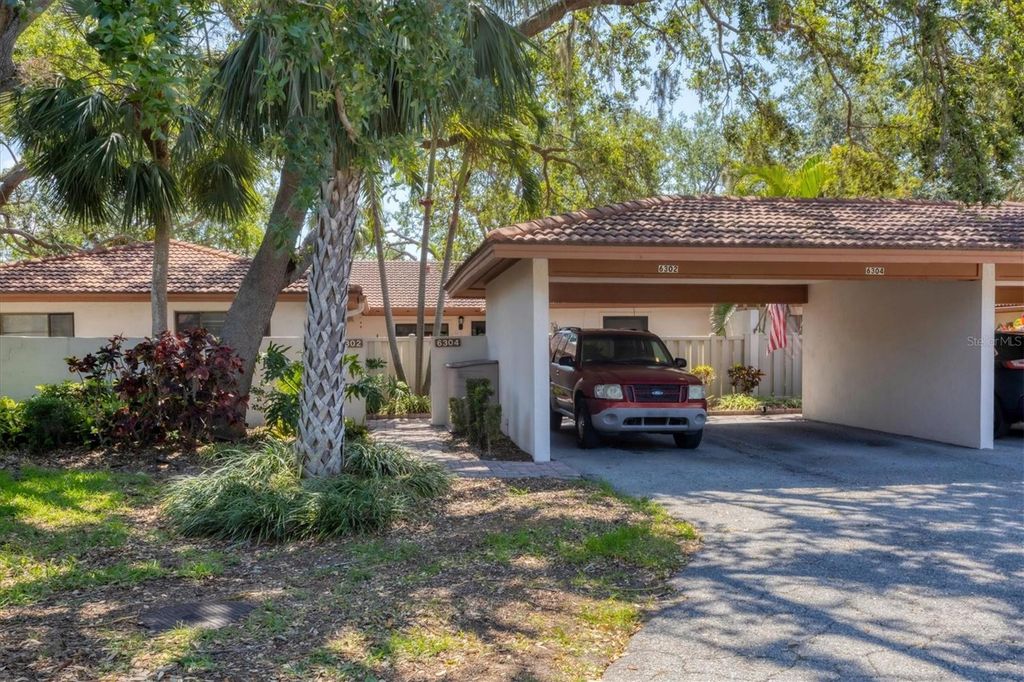 Image 3 of property listing at 6304 PELICAN DRIVE, Bradenton, FL 34210