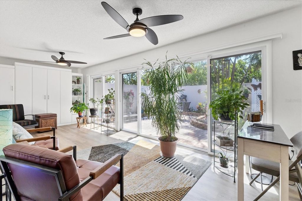 Image 28 of property listing at 6304 PELICAN DRIVE, Bradenton, FL 34210