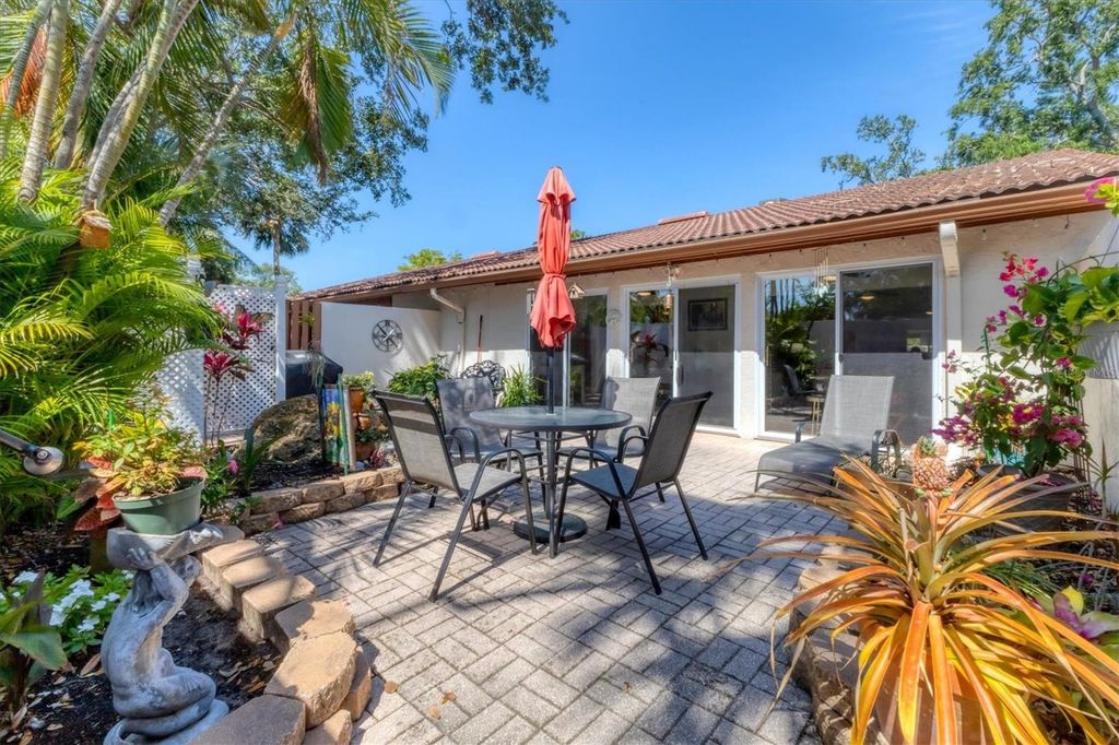 Image 31 of property listing at 6304 PELICAN DRIVE, Bradenton, FL 34210