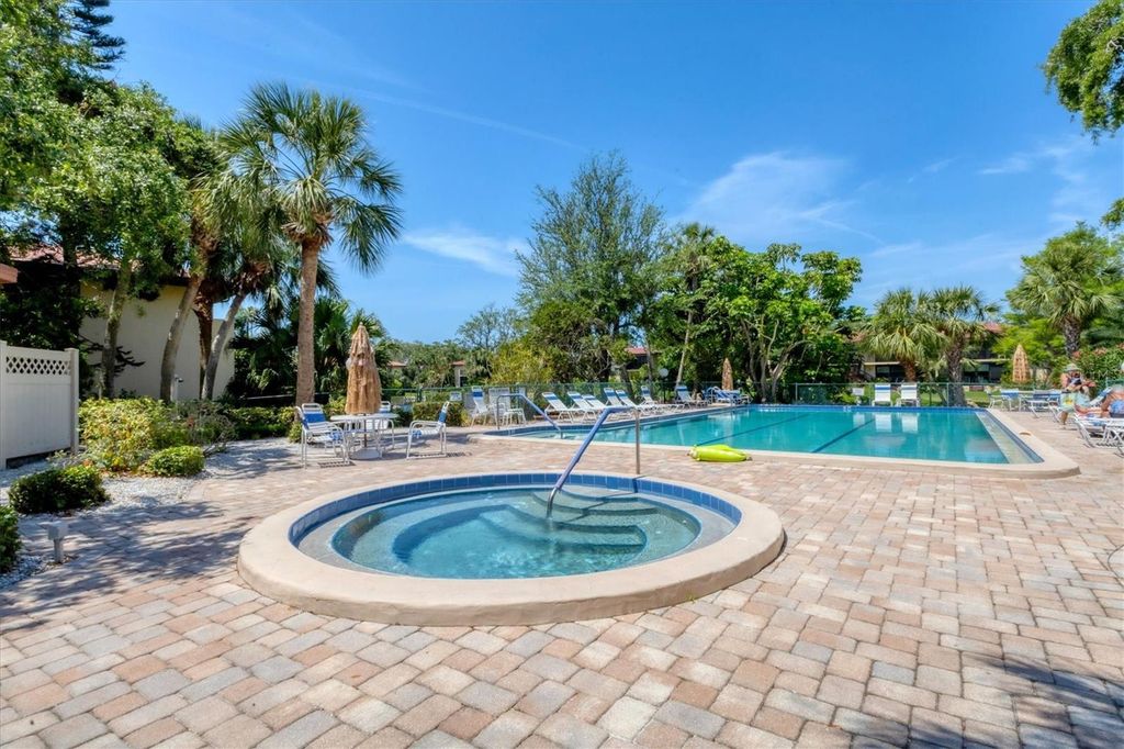 Image 38 of property listing at 6304 PELICAN DRIVE, Bradenton, FL 34210