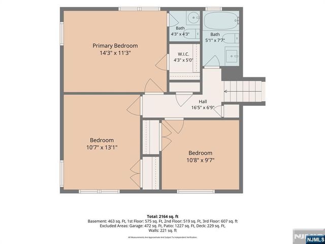 7 Willow Brook Road, Hillsdale, NJ 07642