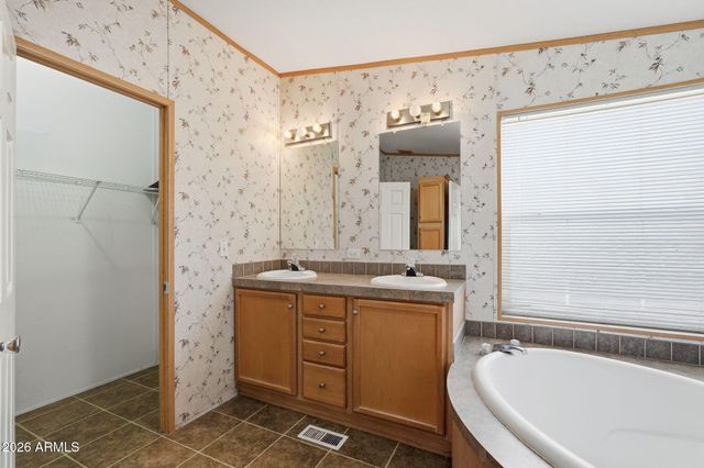242 S 85TH Street, Mesa, AZ 85208