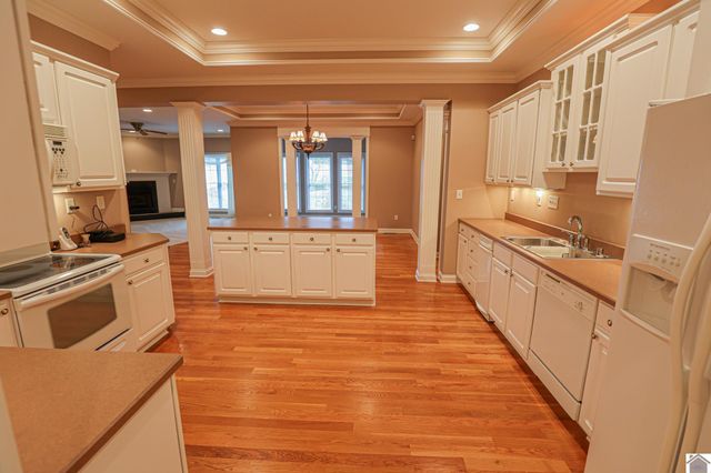 545 Ashcreek, Paducah, KY 42001