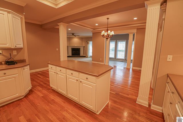 545 Ashcreek, Paducah, KY 42001