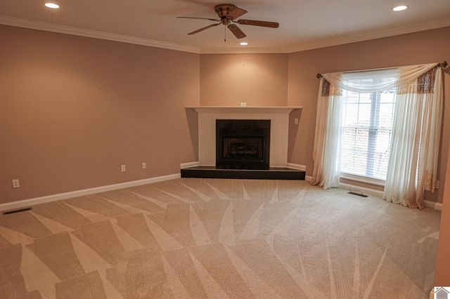 545 Ashcreek, Paducah, KY 42001