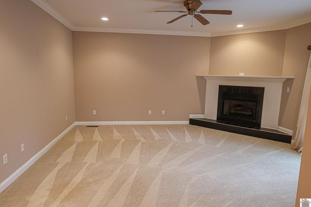 545 Ashcreek, Paducah, KY 42001