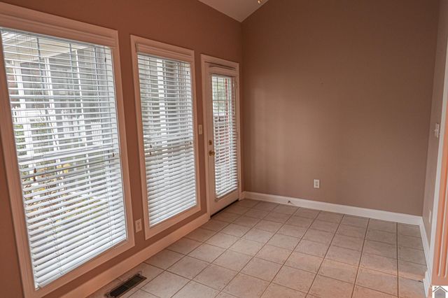 545 Ashcreek, Paducah, KY 42001