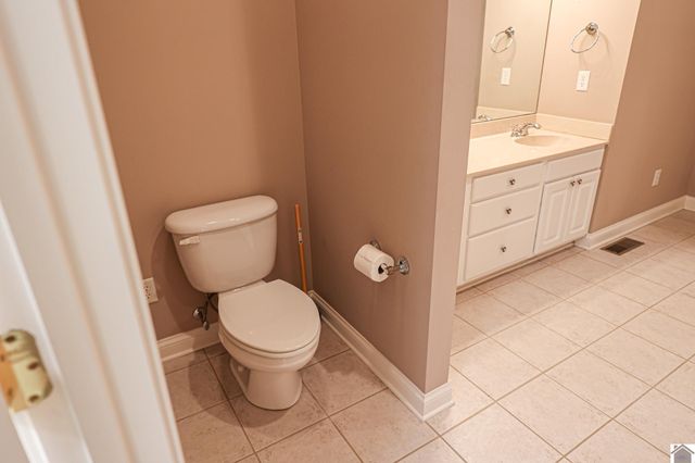 545 Ashcreek, Paducah, KY 42001