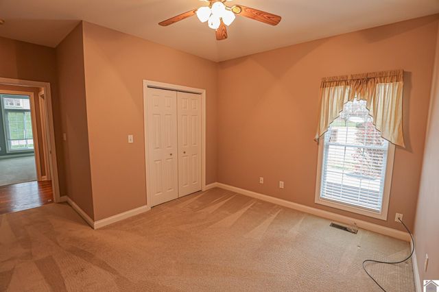 545 Ashcreek, Paducah, KY 42001