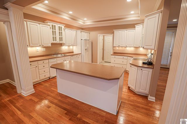 545 Ashcreek, Paducah, KY 42001