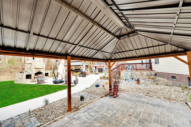 2122 Briley Road, Greenville, NC 27834