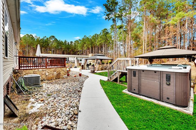 2122 Briley Road, Greenville, NC 27834