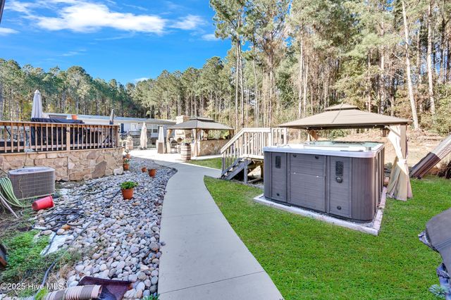 2122 Briley Road, Greenville, NC 27834