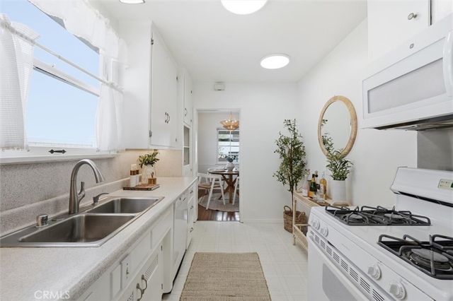 536 24th Street, Manhattan Beach, CA 90266