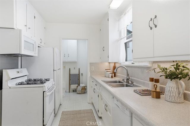 536 24th Street, Manhattan Beach, CA 90266