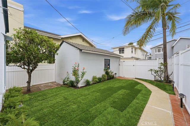 536 24th Street, Manhattan Beach, CA 90266