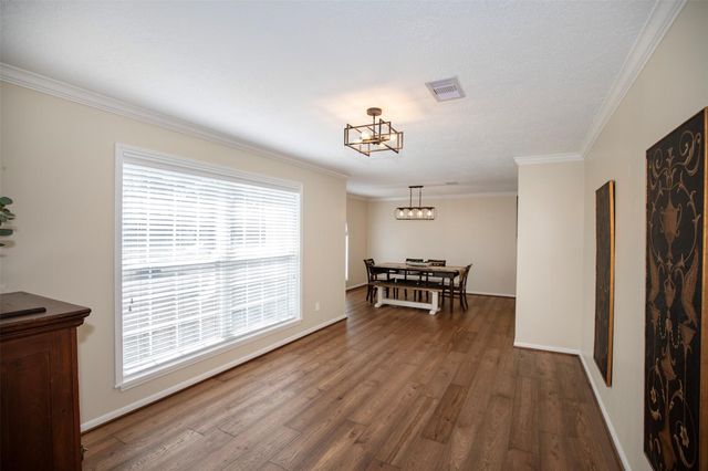 15719 Crestbrook Drive, Houston, TX 77059