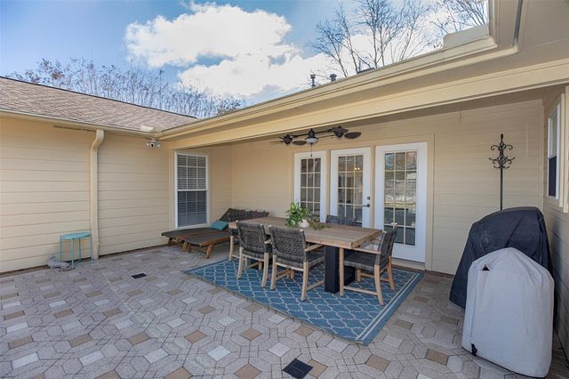 15719 Crestbrook Drive, Houston, TX 77059