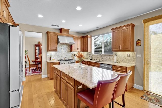 2187 Rasmussen Ct, Fairfield, CA 94533