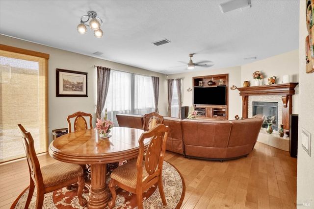 2187 Rasmussen Ct, Fairfield, CA 94533