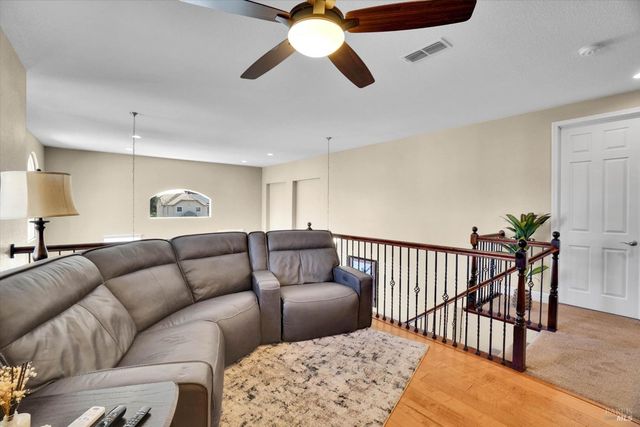 2187 Rasmussen Ct, Fairfield, CA 94533