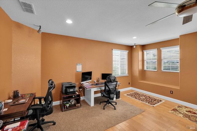 2187 Rasmussen Ct, Fairfield, CA 94533