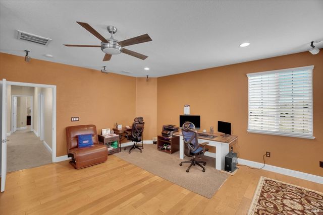 2187 Rasmussen Ct, Fairfield, CA 94533
